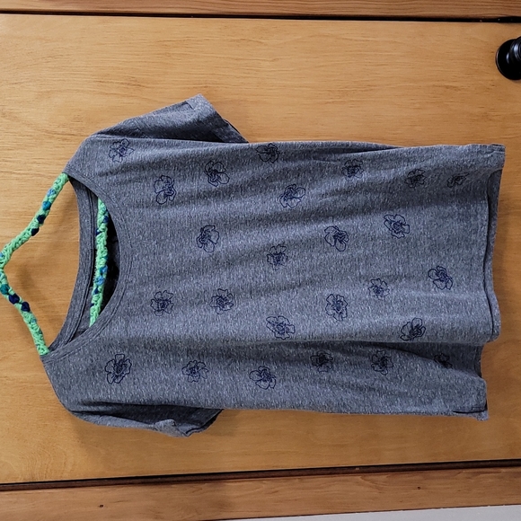 A Pea in the Pod maternity bundle - Picture 2 of 6